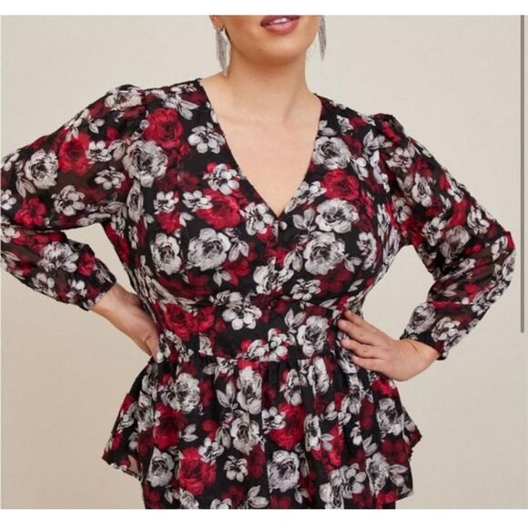 Torrid Black Red Floral Long Sleeve V-Neck Pullover Lined Peplum Blouse Size 0x - Picture 1 of 13